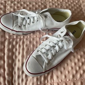 New Converse Low Tops Chucks 11